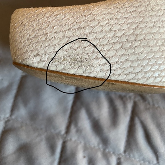 BCBG Creamy White and Gold Parade Platform Pumps!! 👠 - Picture 2 of 15